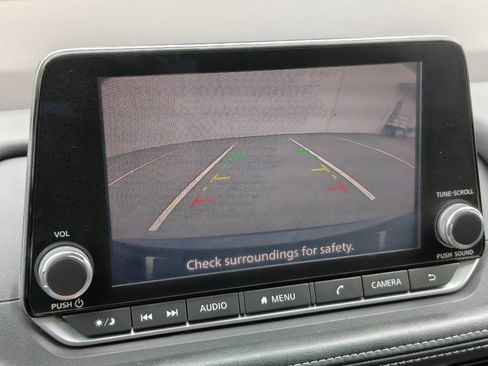 Used 2021 Nissan Rogue S AWD/4WD image 27