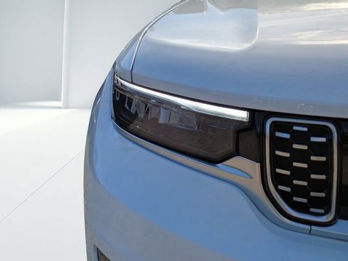 New 2025 Jeep Grand Cherokee L Summit image 8