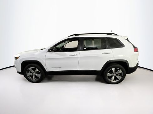 Used 2022 Jeep Cherokee Limited image 8