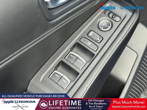Used 2023 Honda Accord Sport image 9