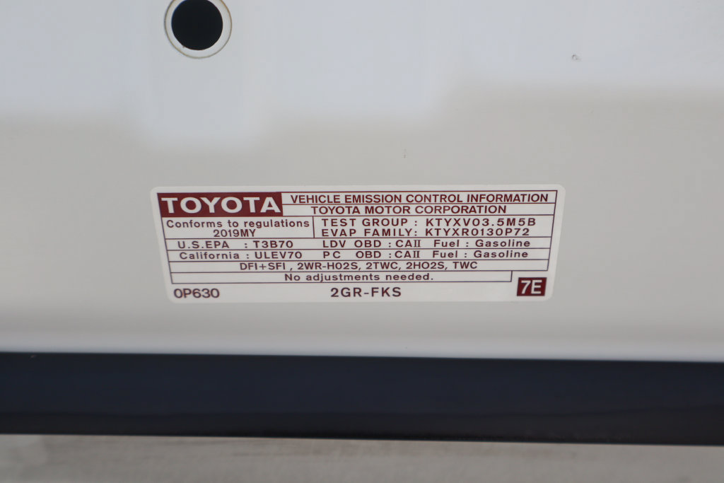 Used 2019 Toyota Avalon XSE w/ All Weather Liner Package FWD image 15