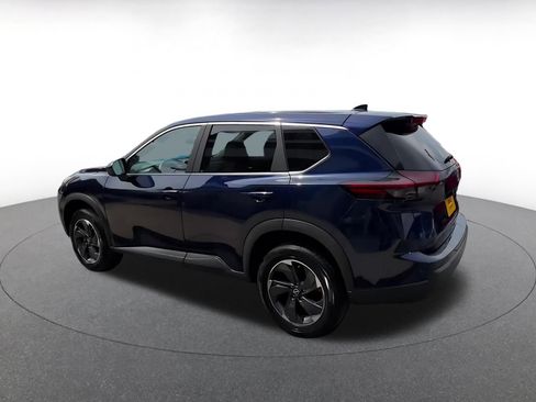 Used 2025 Nissan Rogue SV FWD image 10