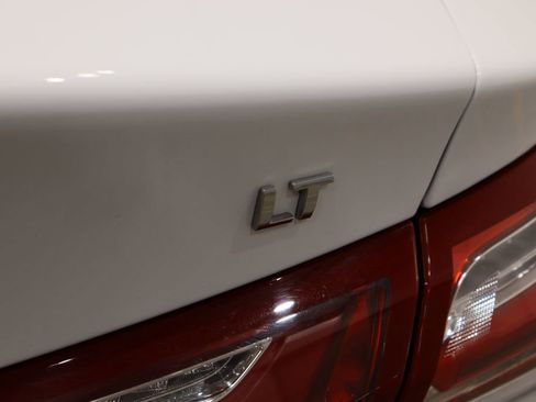 Used 2022 Chevrolet Malibu LT image 32