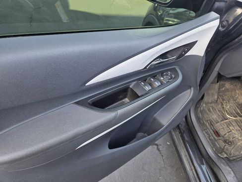 Used 2019 Chevrolet Bolt LT image 3