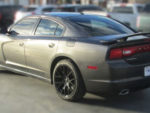 Used 2014 Dodge Charger R/T w/ Wheels & Tunes Group image 5