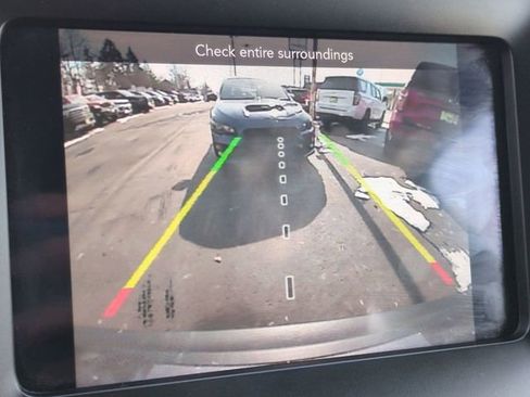 Used 2021 Jeep Cherokee Latitude Plus AWD/4WD image 14