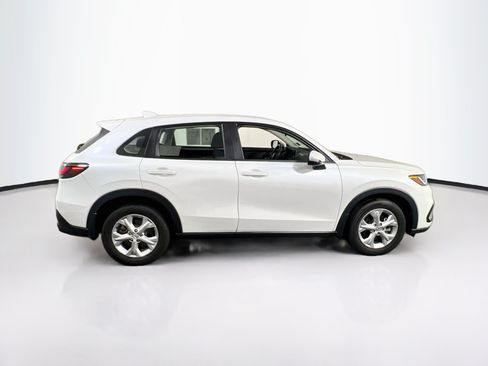 Used 2023 Honda HR-V LX image 4