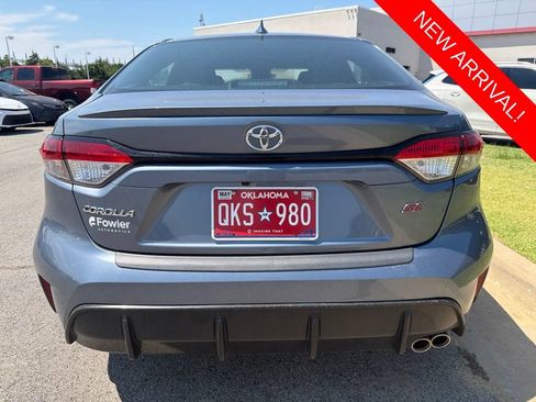 Certified 2025 Toyota Corolla SE w/ SE Premium Package FWD image 5