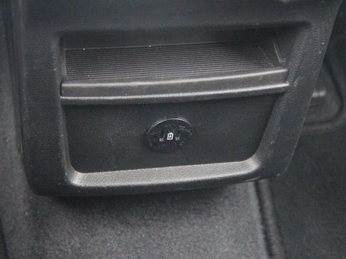 Used 2023 Ford Edge SEL image 13