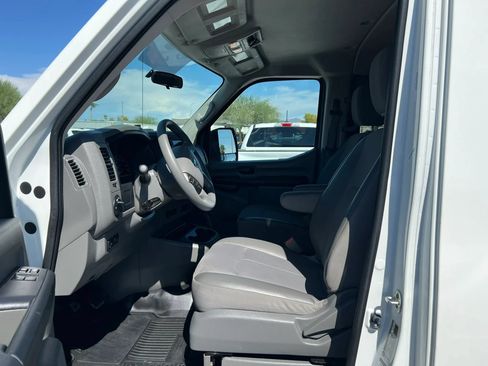 Used 2020 Nissan NV 3500 S RWD image 9
