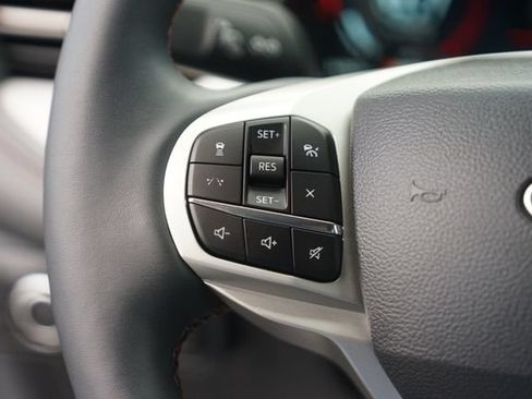 Used 2026 Ford Explorer Active RWD image 24