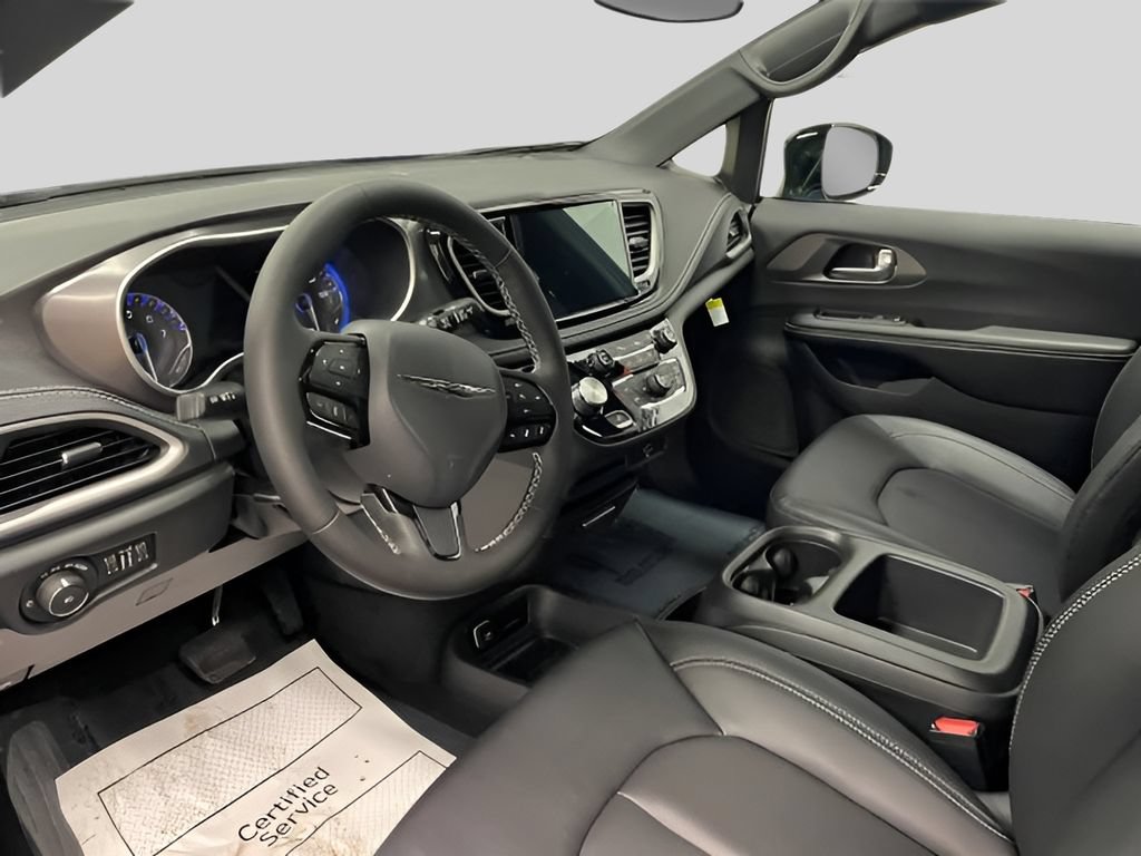 New 2026 Chrysler Pacifica Select w/ S Appearance Package FWD image 12