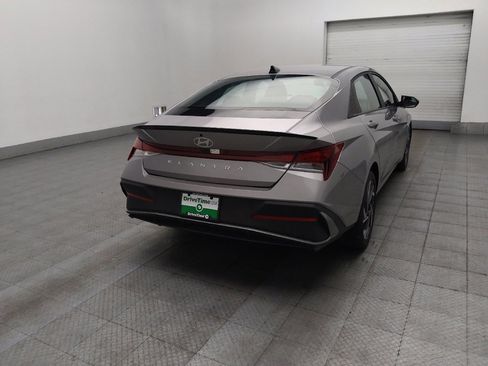 Used 2025 Hyundai Elantra Sport w/ Cargo Package FWD image 9