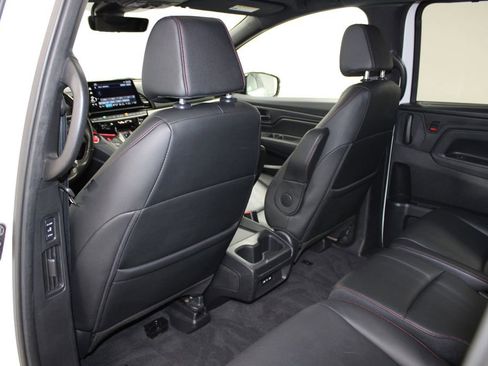 Used 2025 Honda Odyssey Sport-L image 24