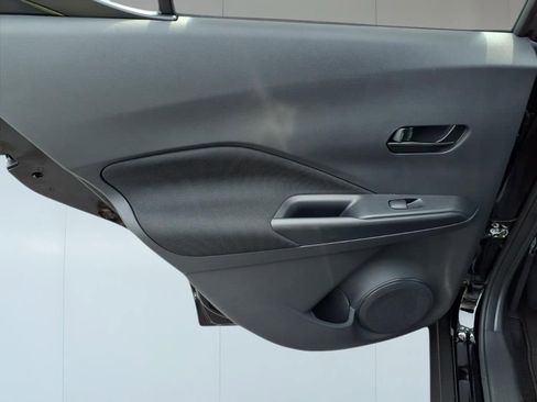 New 2025 Nissan Kicks Play S image 24