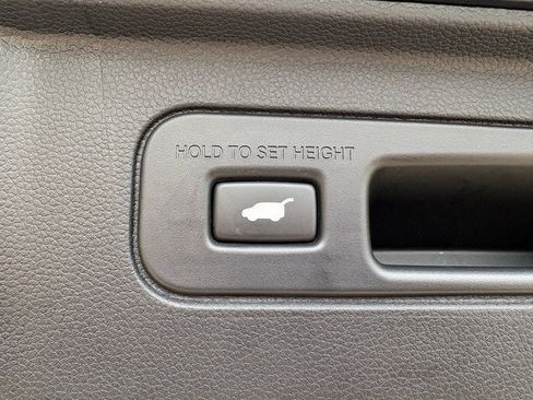 Certified 2025 Honda Pilot Elite image 35