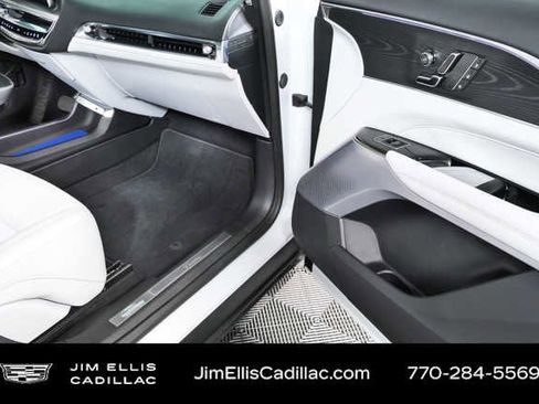 Used 2024 Cadillac Lyriq Sport AWD/4WD image 24