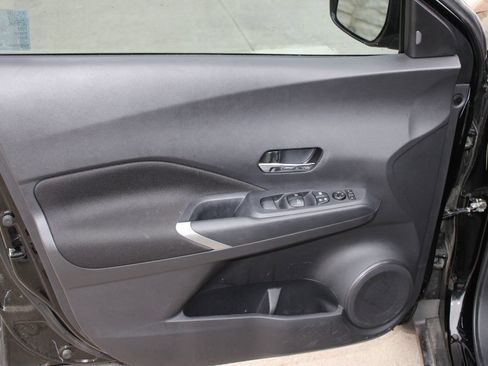 Certified 2024 Nissan Kicks SV image 19