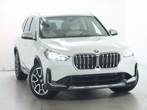 Certified 2023 BMW X1 xDrive28i w/ Premium Package AWD/4WD image 2