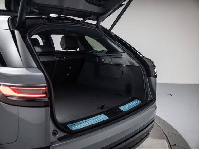 New 2026 Land Rover Range Rover Velar S AWD/4WD image 32