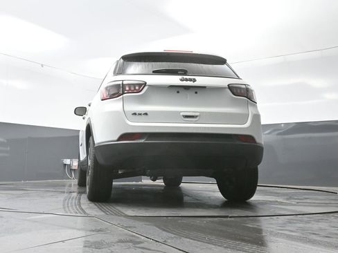 New 2026 Jeep Compass Latitude w/ Sun and Sound Group image 39