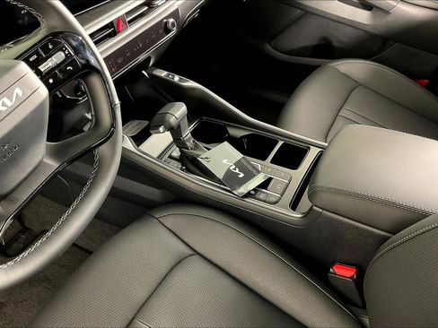 New 2026 Kia Sorento S AWD/4WD image 12