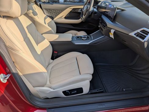 Used 2025 BMW 230i Coupe w/ M Sport Package image 33