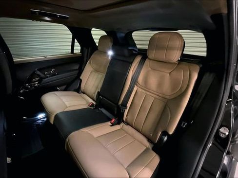 New 2026 Land Rover Range Rover Sport Dynamic SE image 9