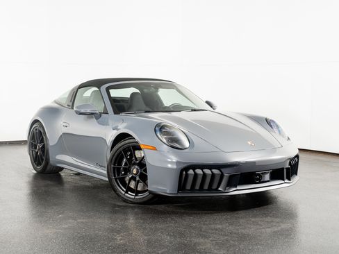 Used 2026 Porsche 911 Targa 4 GTS image 4