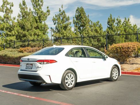 Certified 2024 Toyota Corolla LE FWD image 8