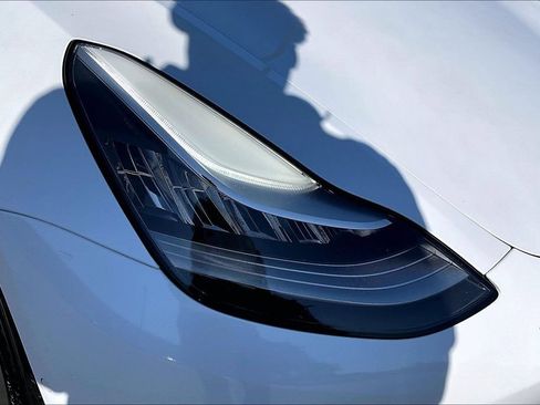 Used 2019 Tesla Model 3 Long Range AWD/4WD image 28