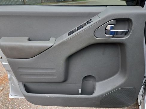 Used 2018 Nissan Frontier SV w/ Value Truck Package image 18