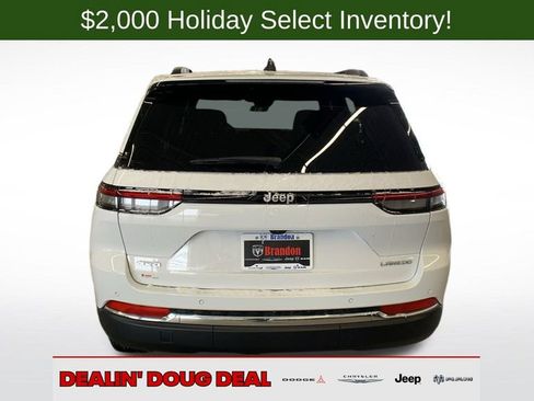 New 2025 Jeep Grand Cherokee Laredo X image 13