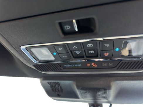 Used 2025 Ford F150 Lariat AWD/4WD image 16