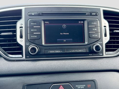 Used 2019 Kia Sportage LX FWD image 27