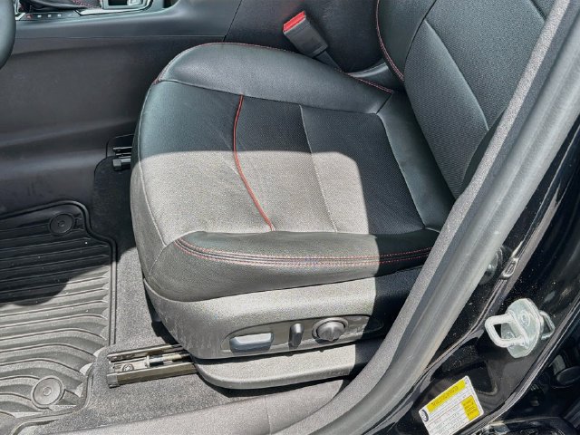 Used 2024 Chevrolet Equinox RS w/ RS Leather Package AWD/4WD image 20