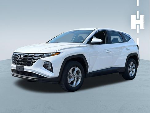 Used 2024 Hyundai Tucson SE AWD/4WD image 2