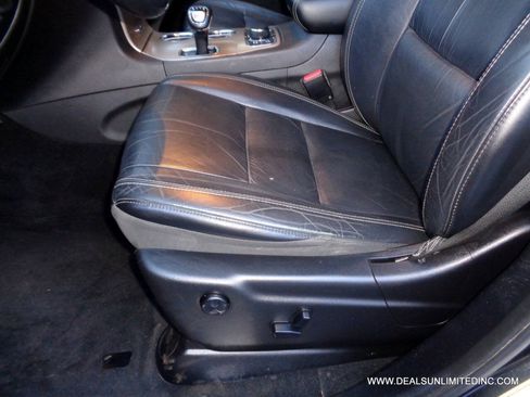 Used 2014 Jeep Grand Cherokee Limited AWD/4WD image 9