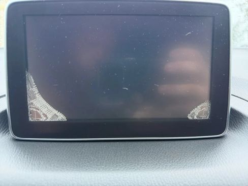 Used 2014 MAZDA MAZDA3 i Grand Touring FWD image 22