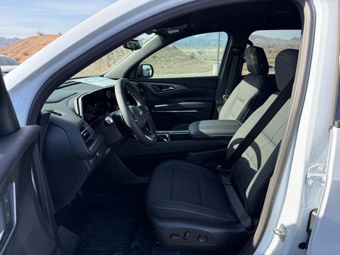 New 2026 Chevrolet Traverse LT w/ Driver Confidence Package image 11