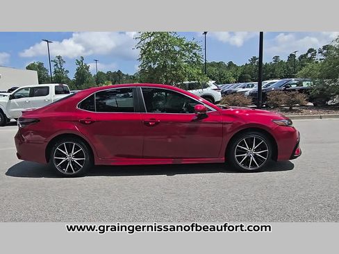 Used 2023 Toyota Camry SE FWD image 31