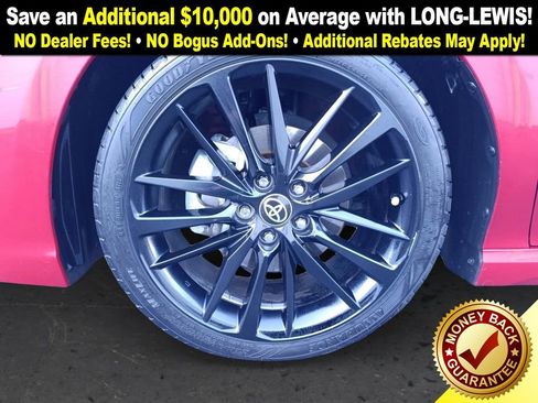 Used 2022 Toyota Camry XSE image 13