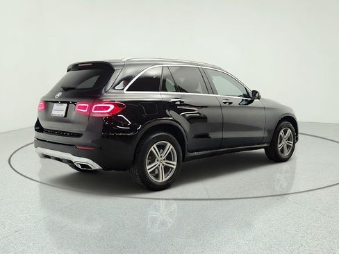 Used 2021 Mercedes-Benz GLC 300 image 5