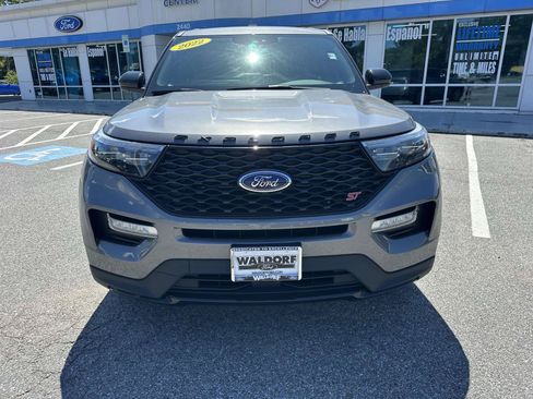 Used 2022 Ford Explorer ST AWD/4WD image 2