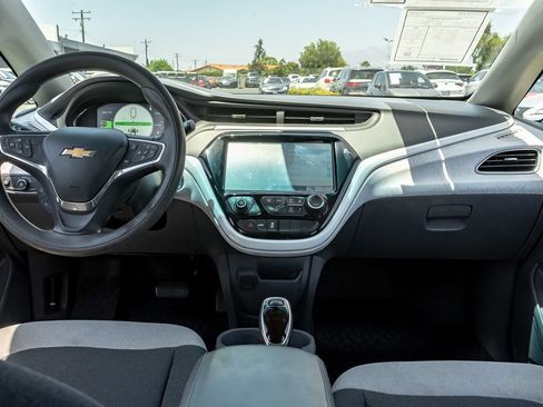 Used 2020 Chevrolet Bolt LT FWD image 15