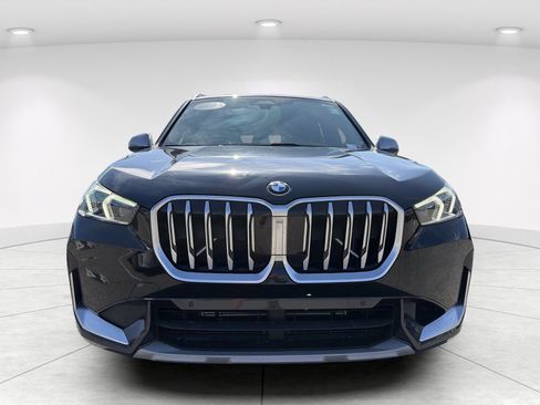 Certified 2023 BMW X1 xDrive28i w/ Convenience Package AWD/4WD image 2