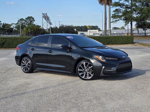 Used 2020 Toyota Corolla SE image 1