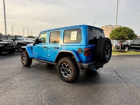 Used 2022 Jeep Wrangler Unlimited Rubicon 4xe w/ Cold Weather Group AWD/4WD image 11