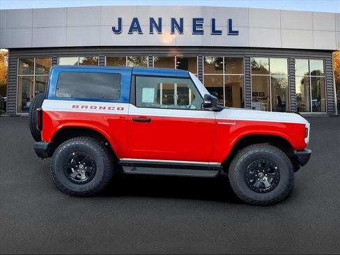 New 2025 Ford Bronco Stroppe Edition image 4