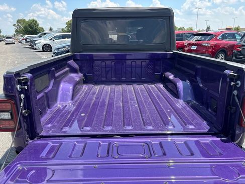 Used 2026 Jeep Gladiator Sport AWD/4WD image 7